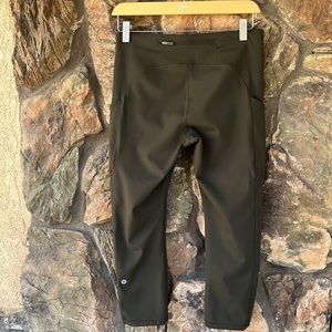 Lululemon Speed up crop 21” / Olive green size 8